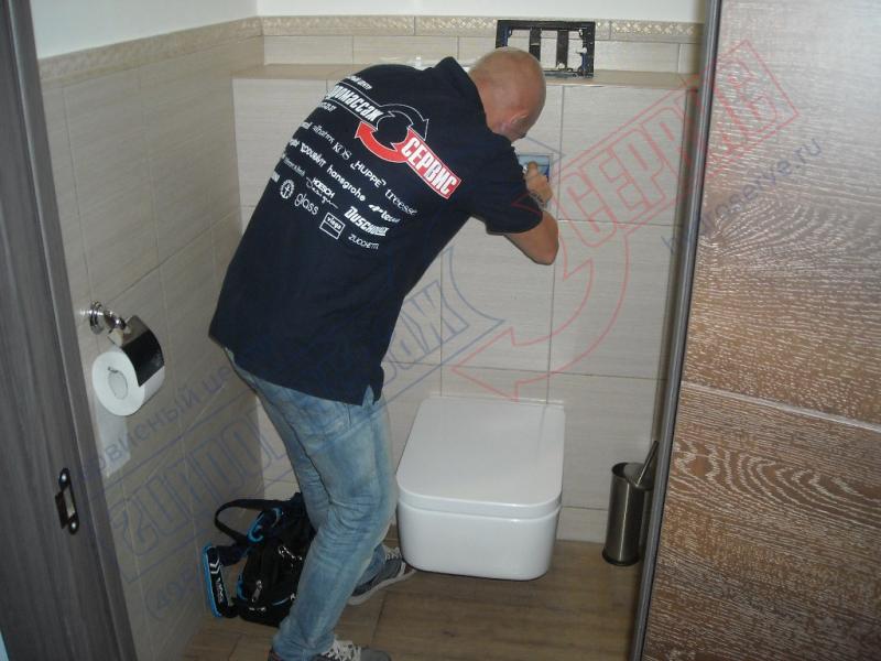 Монтаж подвесного унитаза на инсталяцию