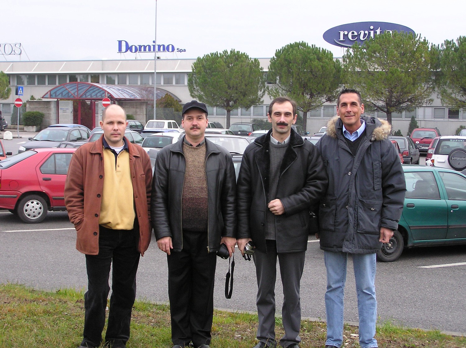 Установка душевой кабины с гидромассажем и турецкой баней