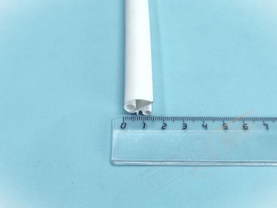 Силиконовый белый уплотнитель двери душевого бокса Teuco 226