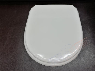 Basic 392/ Nordic 390 Сидение с крышкой стандартное унитаза GUSTAVSBERG, жесткий пластик с креплениями  Basic 392/ Nordic 390 Сидение с крышкой стандартное унитаза GUSTAVSBERG, жесткий пластик с креплениями