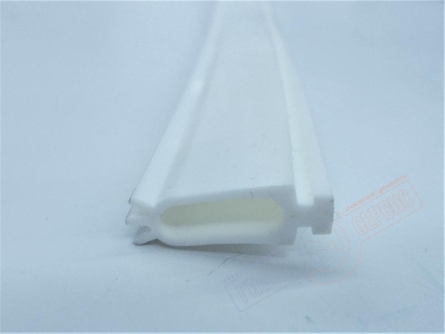 Силиконовый уплотнитель двери душевой кабины Teuco 118, Италия 81034300