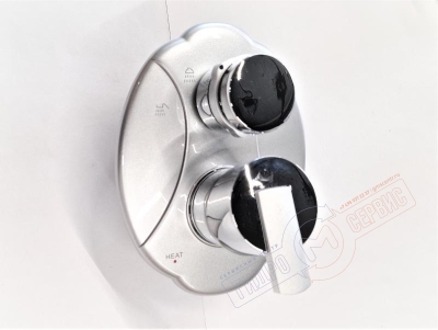 Cмеситель Z=7см с 4-х позиционным переключателем функций для душевой кабины APOLLO TS33W-TS49W 