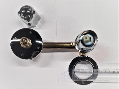 Смеситель Z=145mm с 4х позиционным переключателем водяных функций душевой кабины Аквалюкс