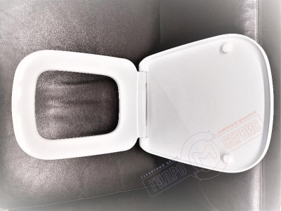 ESEDRA Сидение с крышкой плавного опускания унитаза Ideal Standard