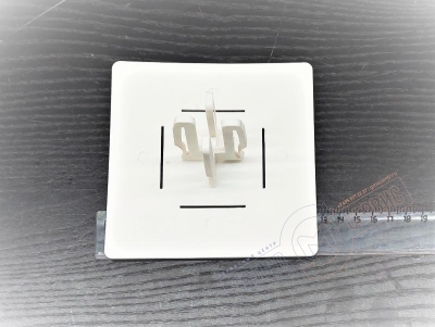 Крышка 062 Белая крадратная слива душевого поддона Huppe