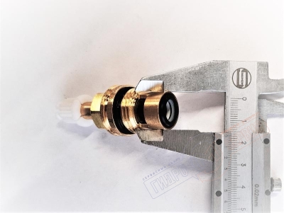 Кран-букса 1\2 90гр ХВС, закрытие вправо, удлиненный шток DORNBRACHT