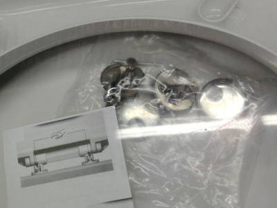 CANTICA Сидение для унитаза Ideal Standard с функцией плавного опускания