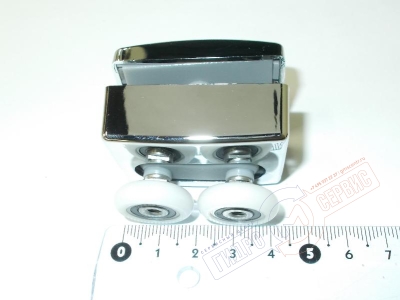 Нижний ролик двери душевой кабины CEZARES FAMILY-M