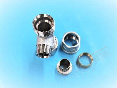 Тройник CM7 НР 26Х3-3/4-26Х3 для металлопласта PRANDELLI 103.07.12.6