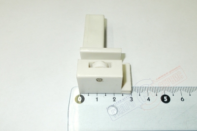 A-0735 Нижний крючок 30х53х16.9 двери APPOLLO, правый, белый 