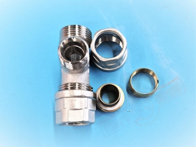 Тройник CM7 НР 26Х3-3/4-26Х3 для металлопласта PRANDELLI 103.07.12.6