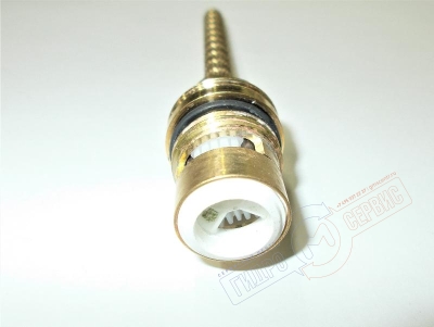 Кран-букса ГВ, удлиненный шток 1\2 THG, закрытие вправо